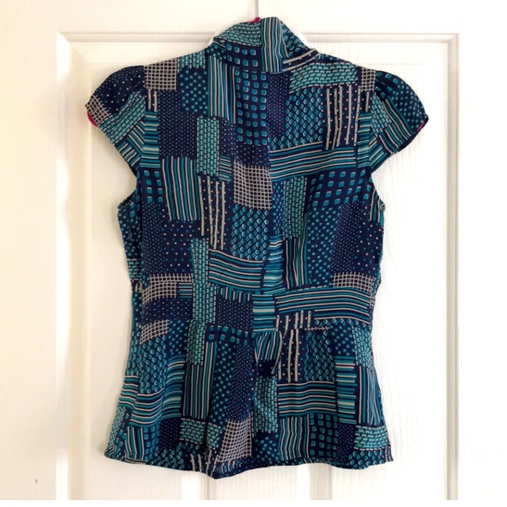 Silk Odille blouse, runs small- fits like a 0/xs. - Picture 3 of 8